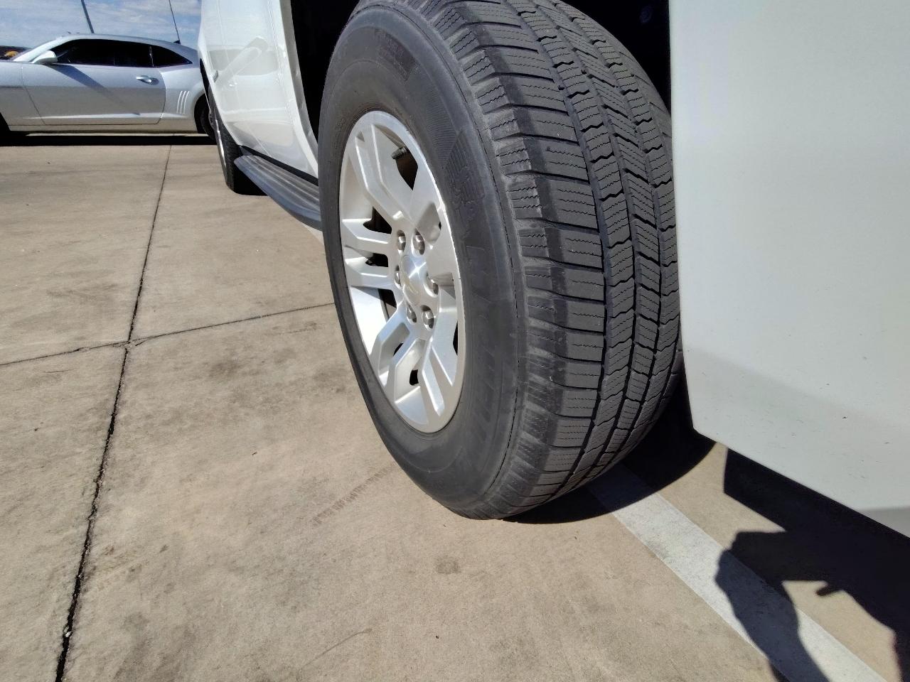 Chevrolet Suburban LT 4WD 2020