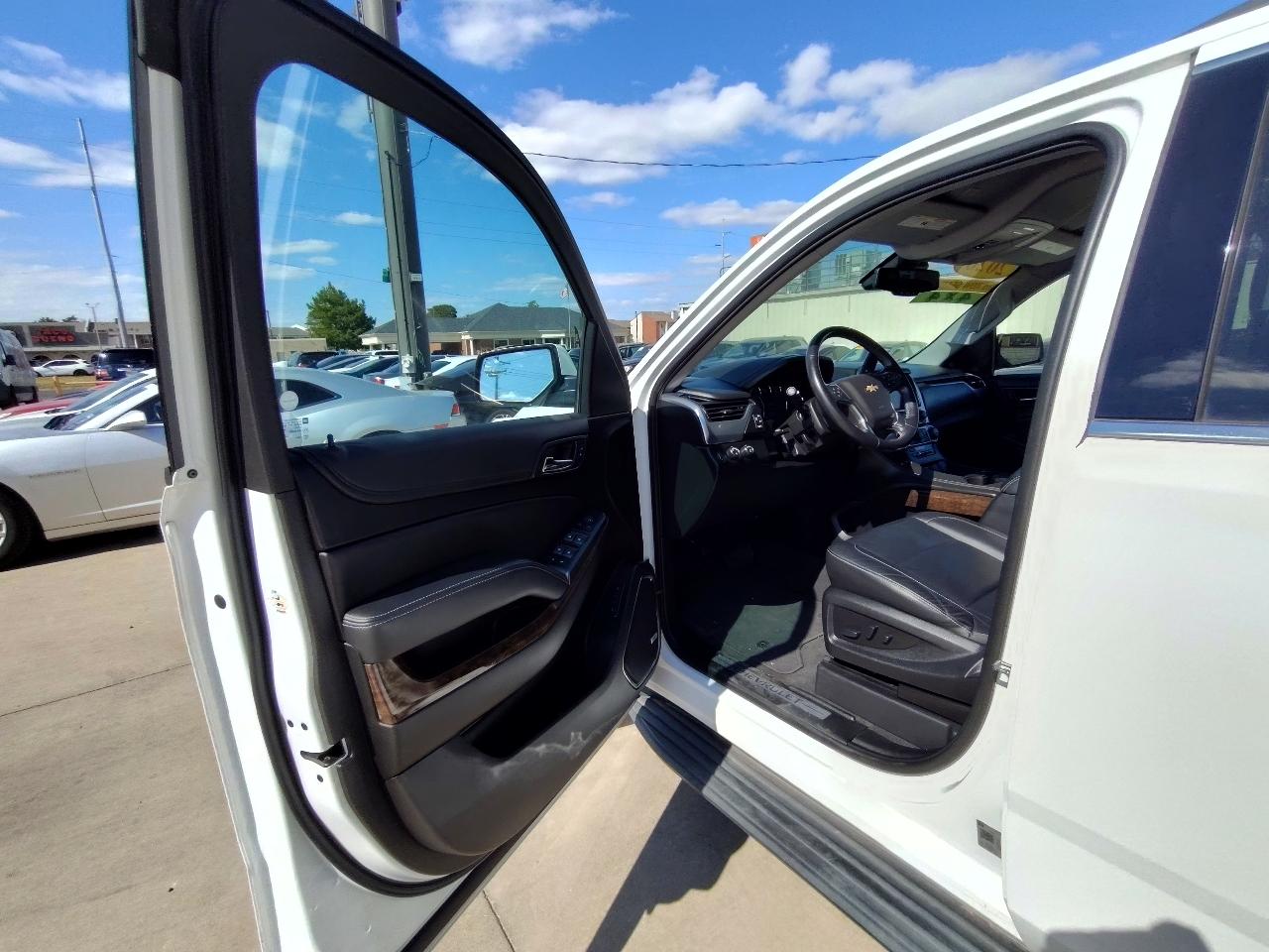 Chevrolet Suburban LT 4WD 2020