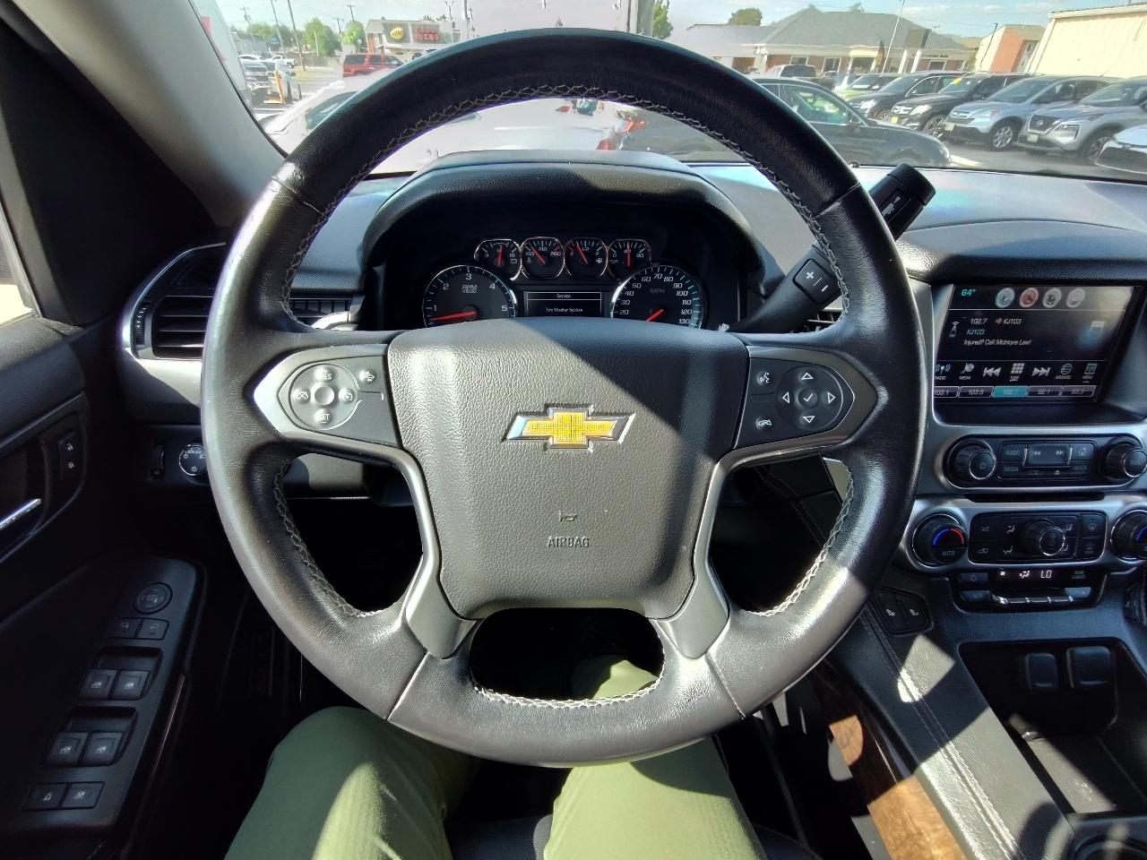 Chevrolet Suburban LT 4WD 2020