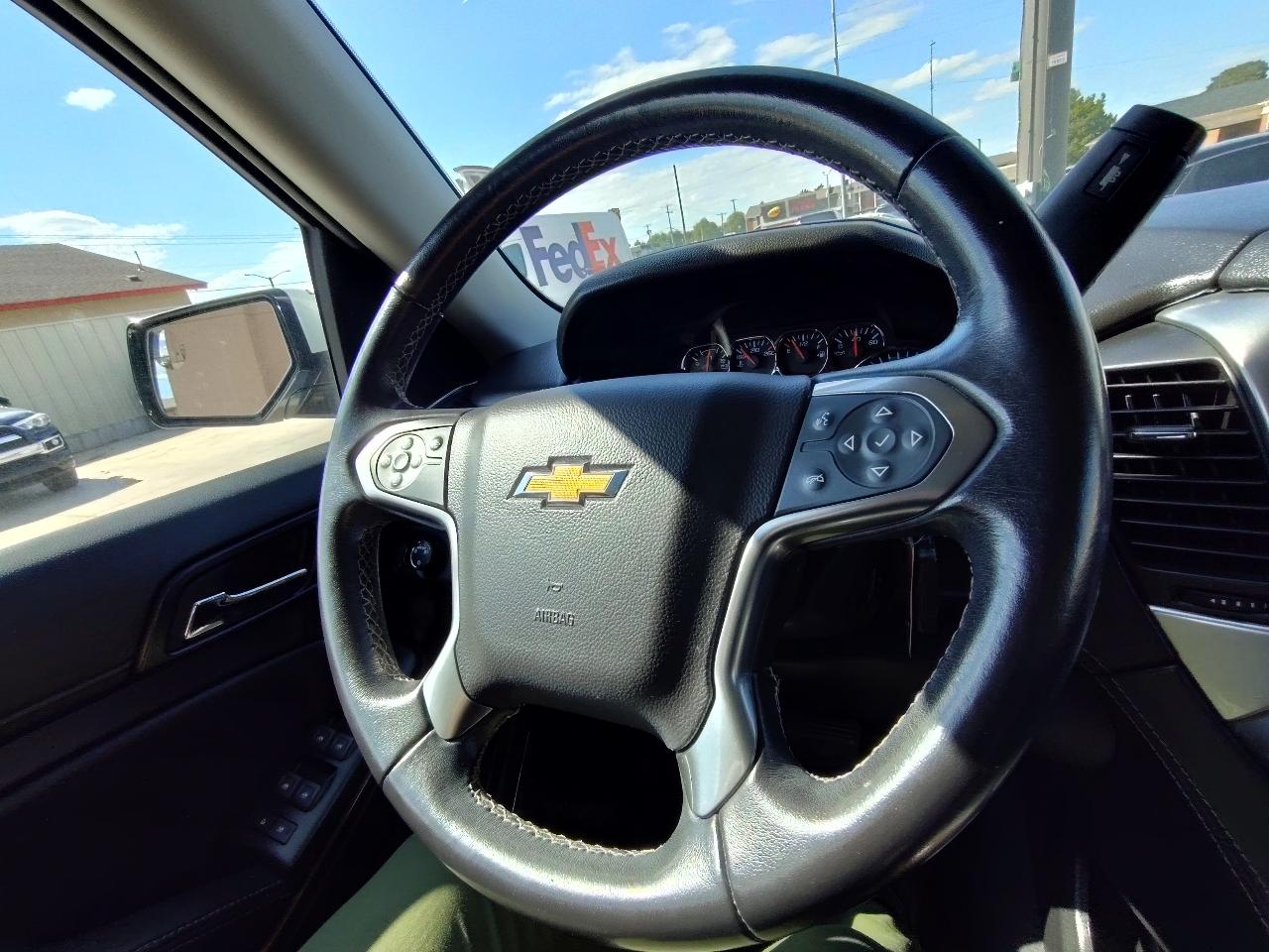 Chevrolet Suburban LT 4WD 2020