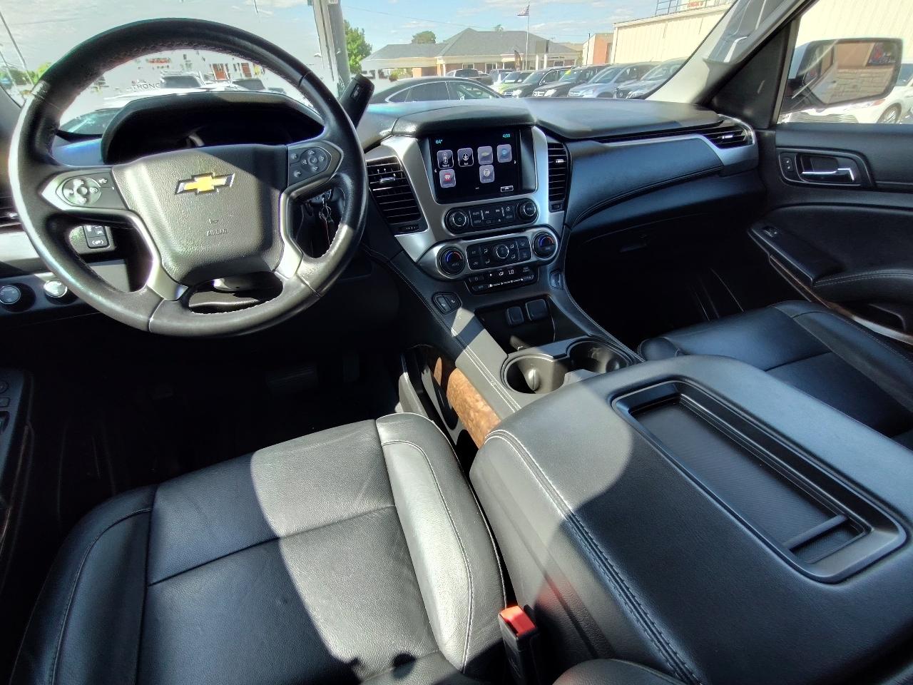 Chevrolet Suburban LT 4WD 2020