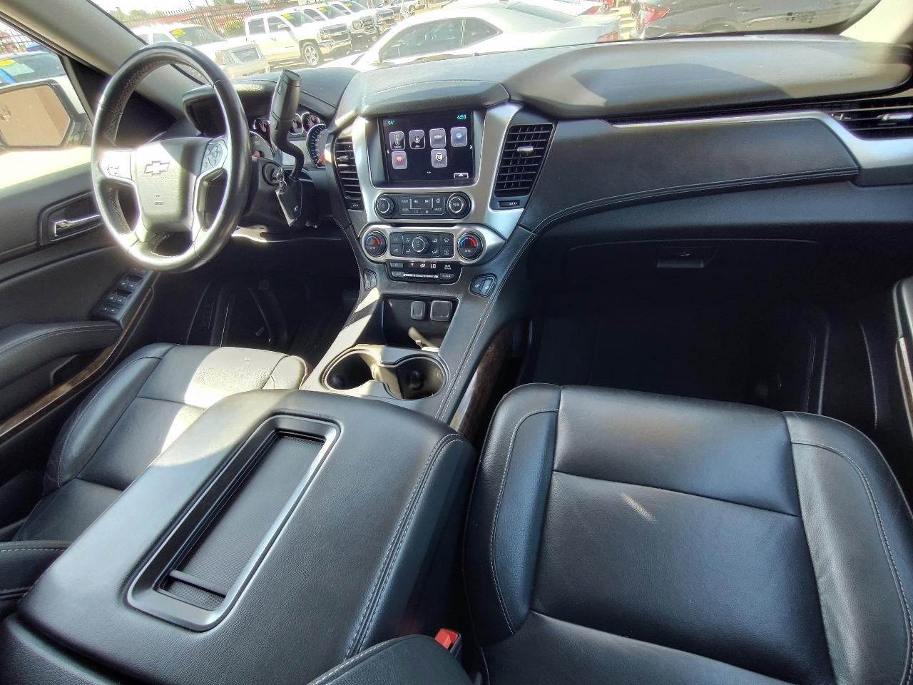 Chevrolet Suburban LT 4WD 2020