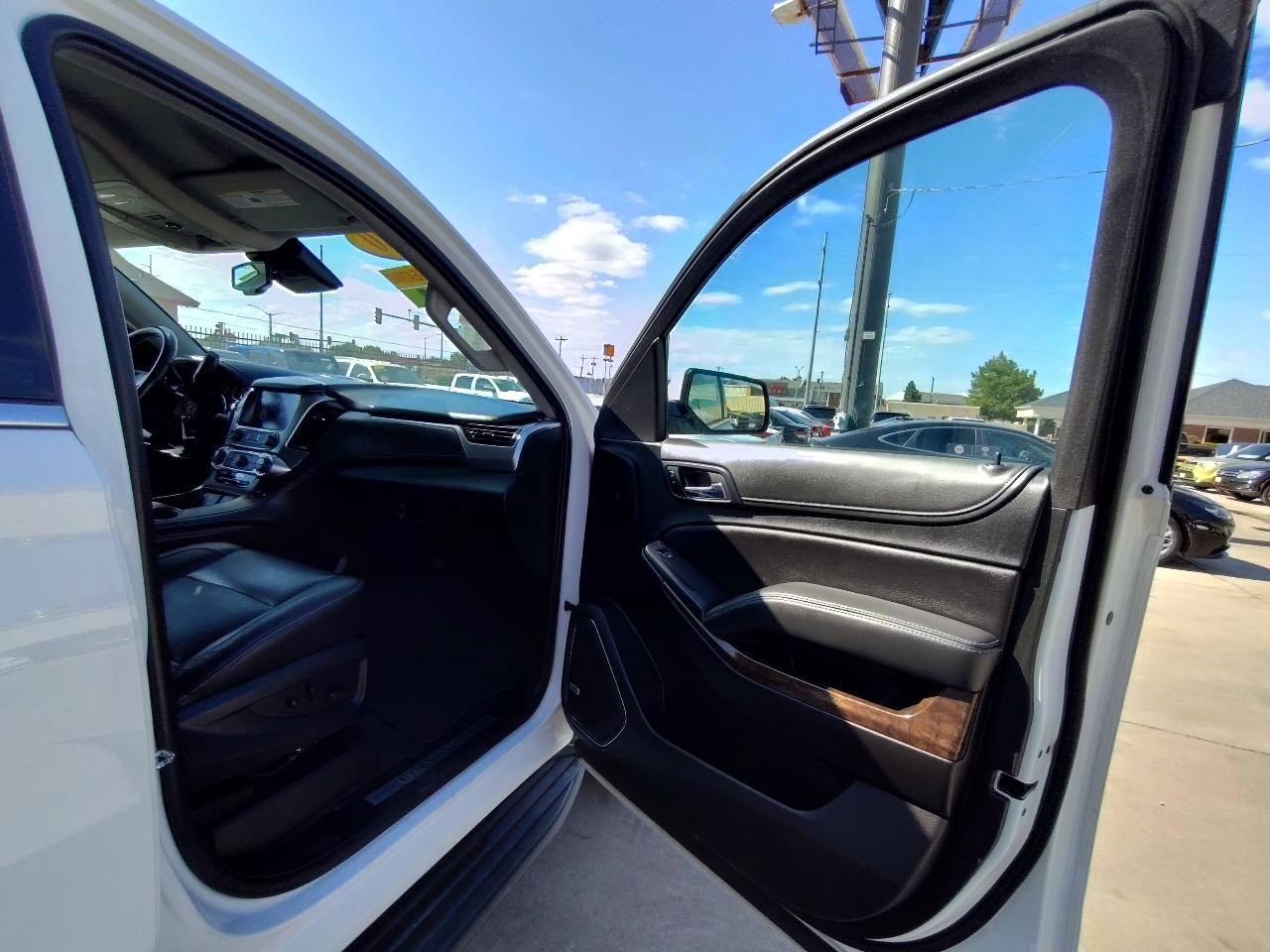 Chevrolet Suburban LT 4WD 2020