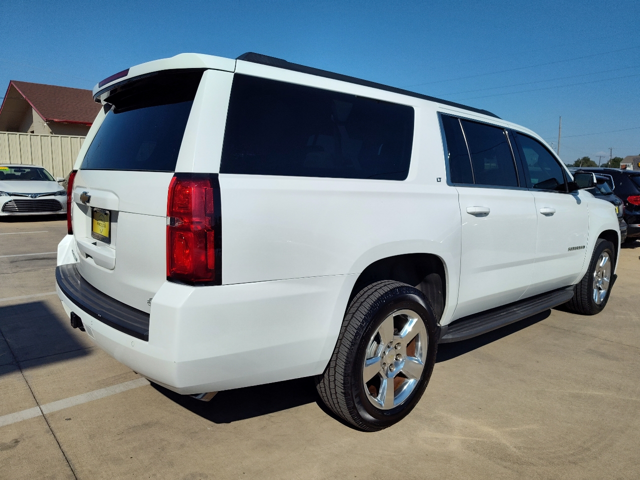 2016 Chevrolet Suburban LT photo 2
