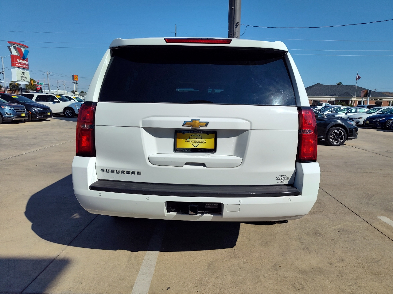 2016 Chevrolet Suburban LT photo 3