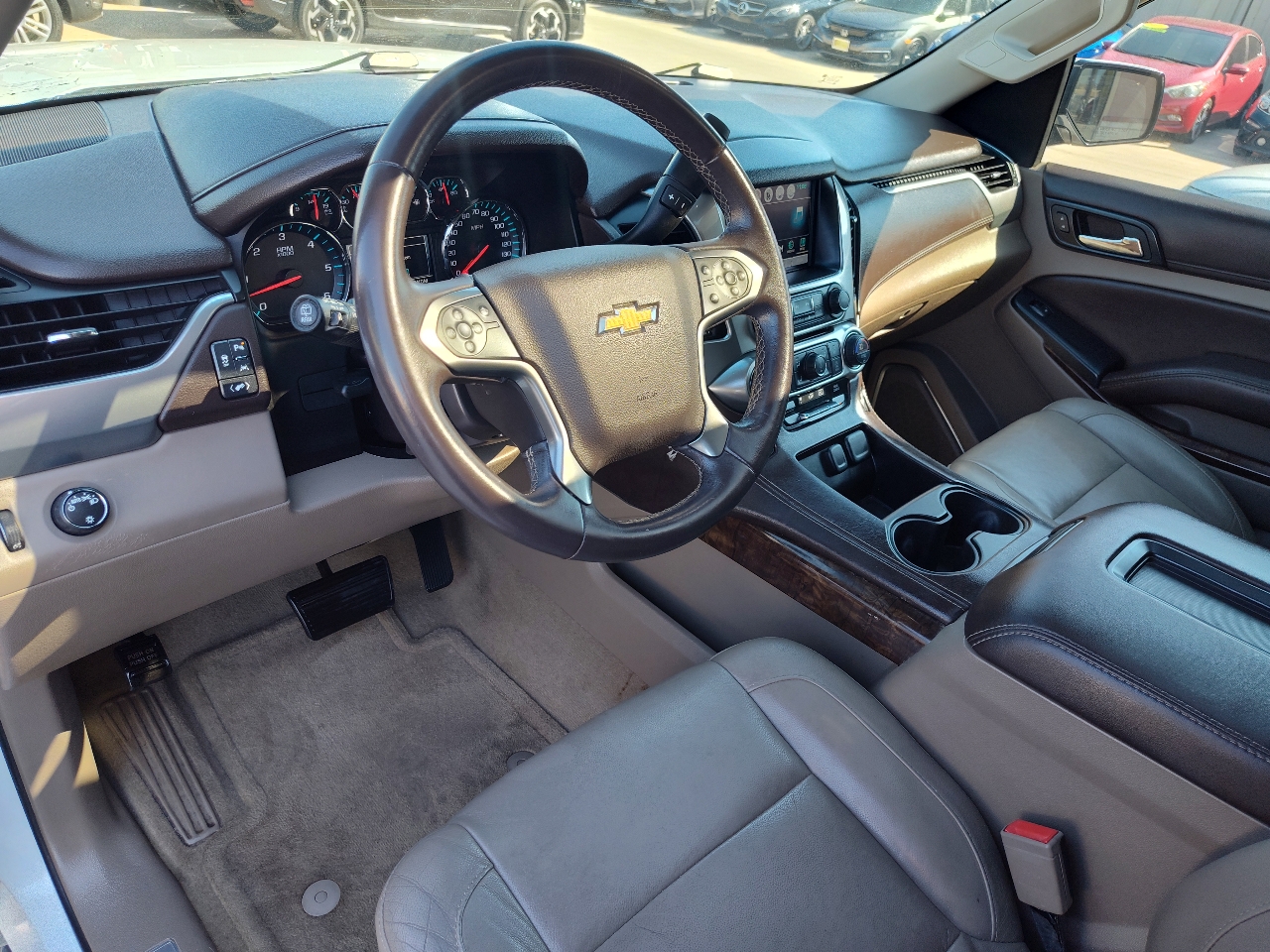 Chevrolet Suburban LT 2WD 2016