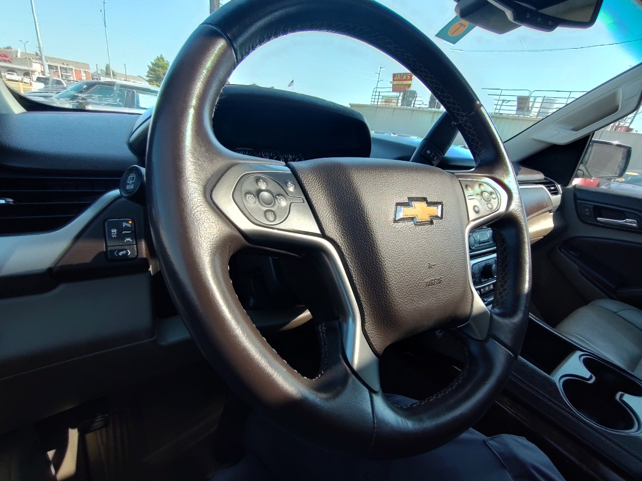 Chevrolet Suburban LT 2WD 2016