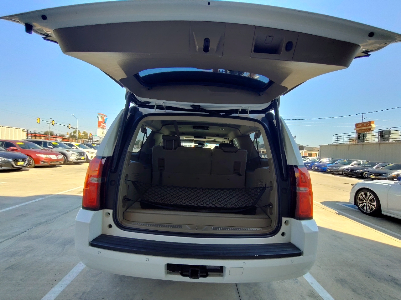 Chevrolet Suburban LT 2WD 2016