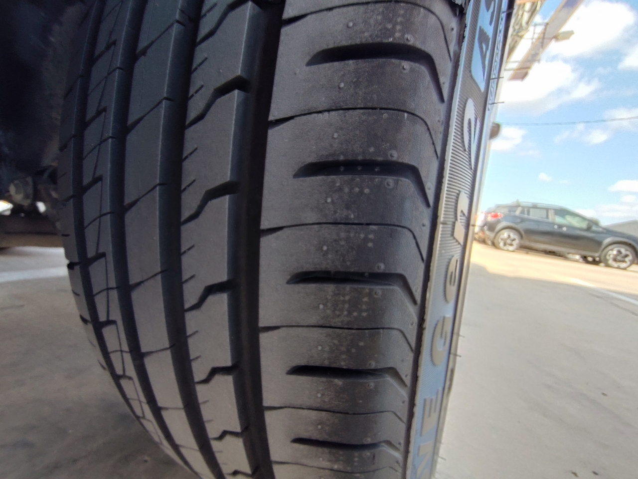 Dodge Charger SXT 4D Sedan 2023