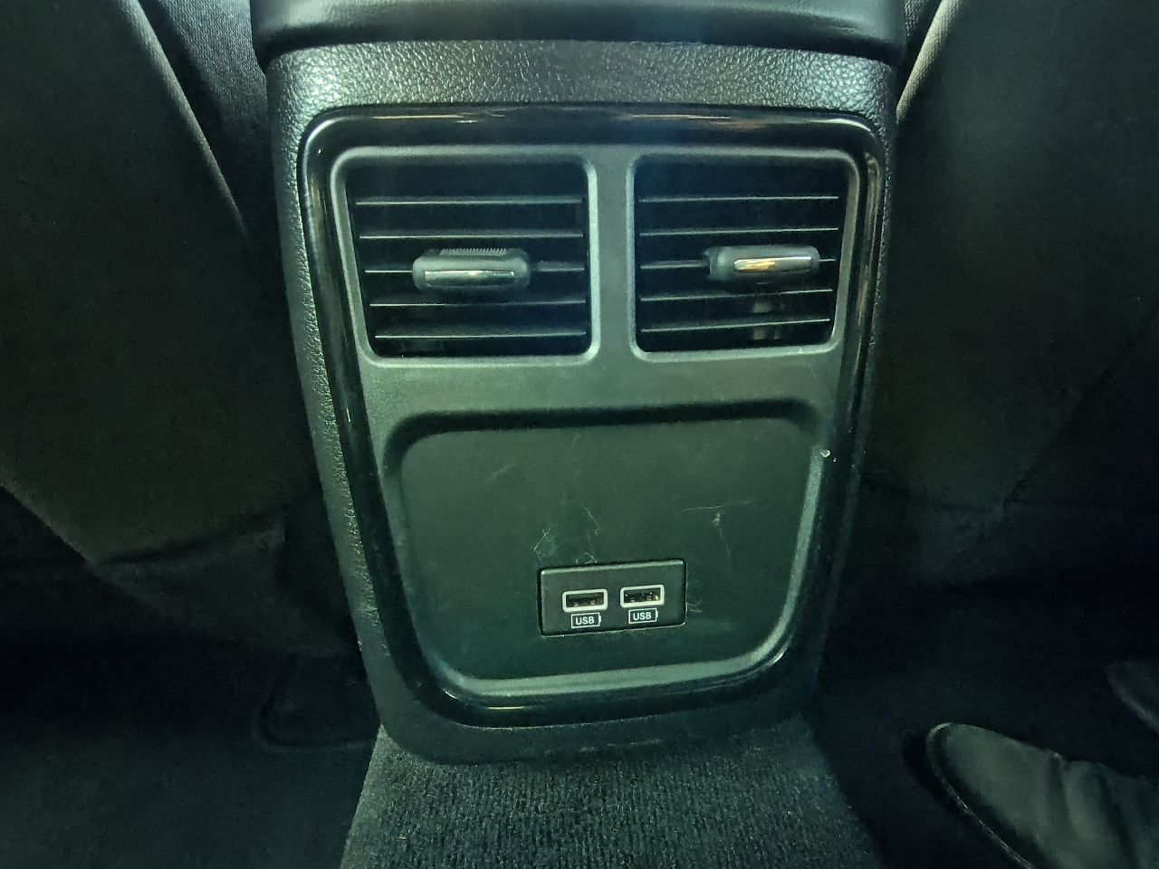 Dodge Charger SXT 4D Sedan 2023