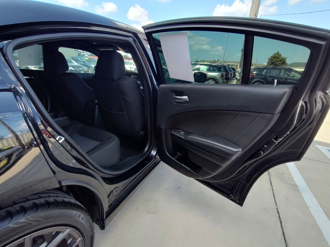 Dodge Charger SXT 4D Sedan 2023