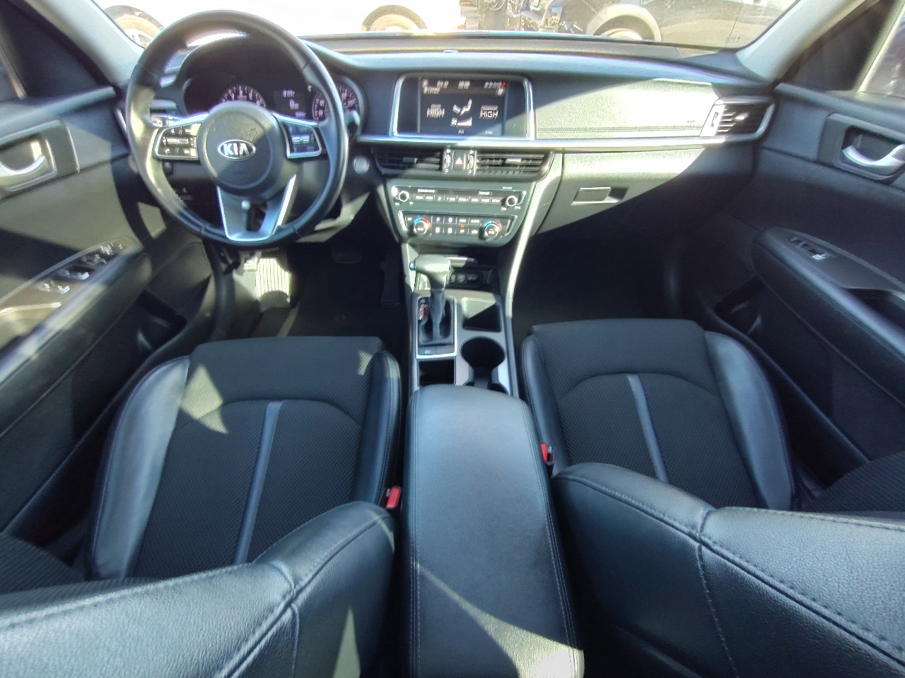 Kia Optima  2019
