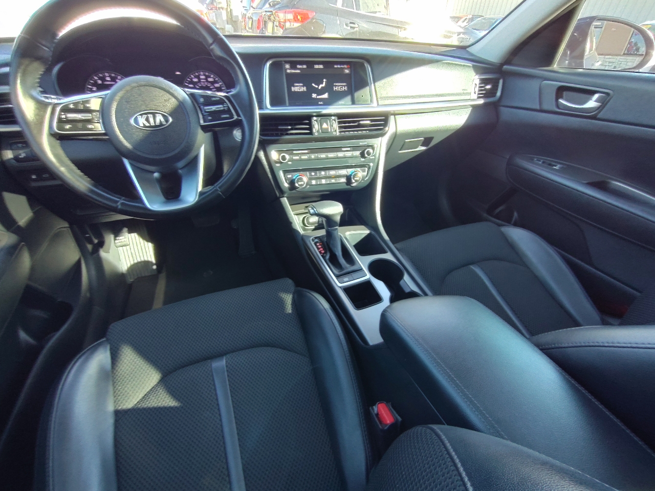 Kia Optima  2019