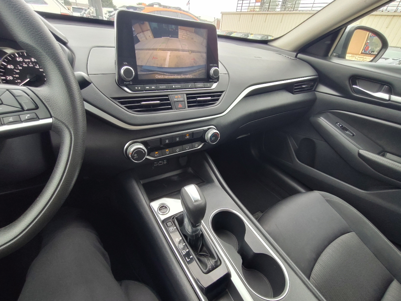 Nissan Altima 2.5 SV Sedan 2022