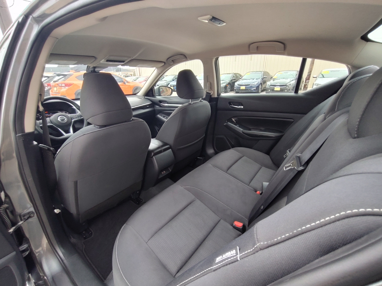 Nissan Altima 2.5 SV Sedan 2022