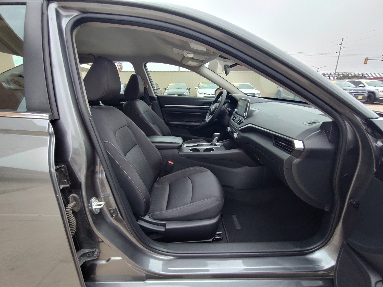 Nissan Altima 2.5 SV Sedan 2022