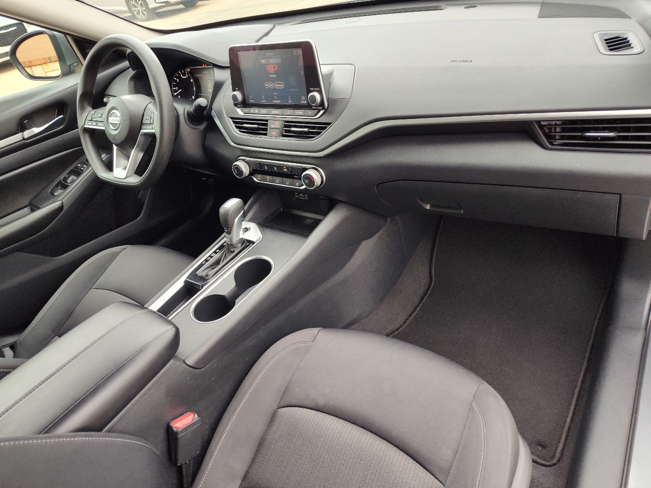 Nissan Altima 2.5 SV Sedan 2022