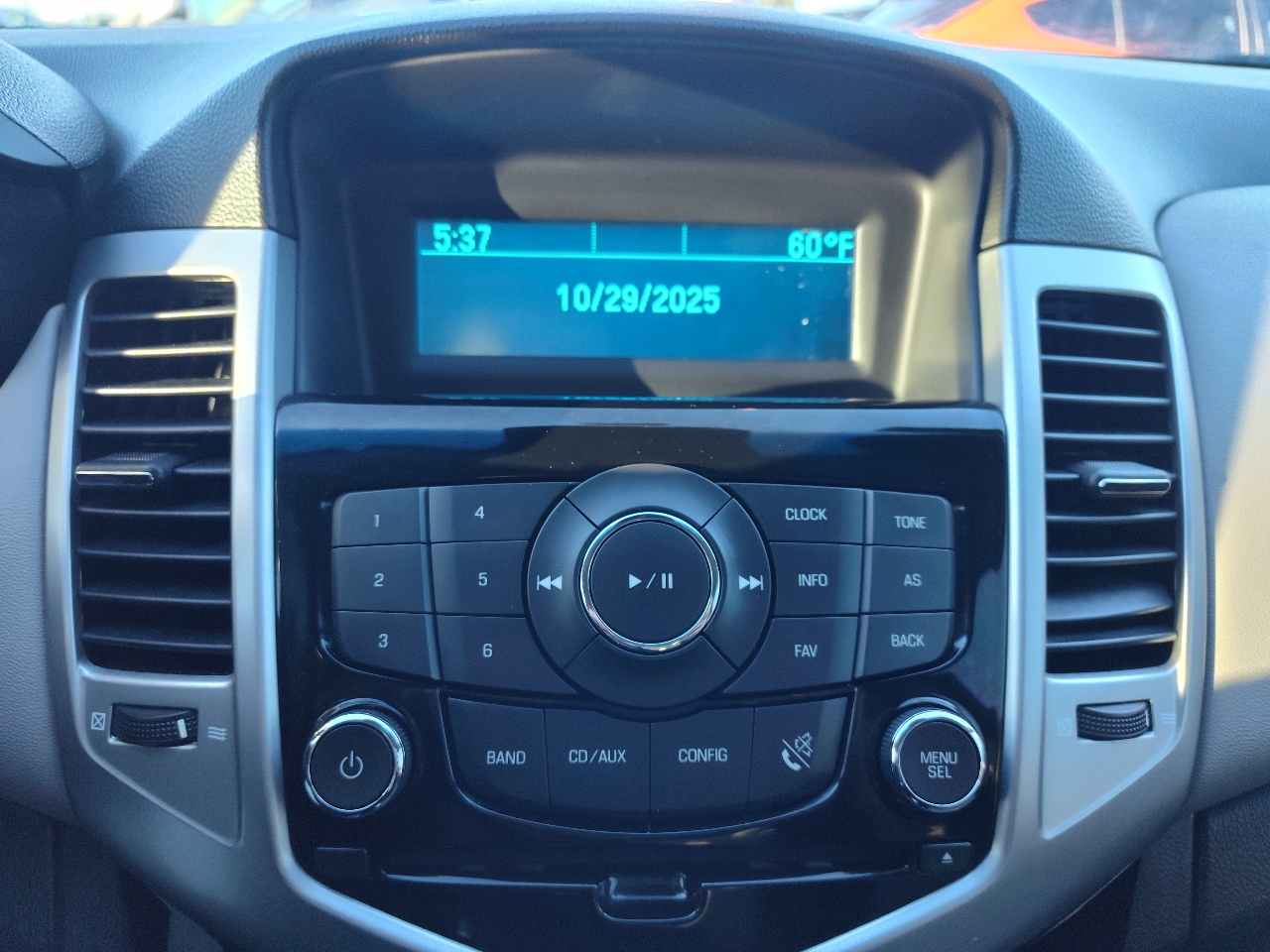 Chevrolet Cruze 1LT 2012