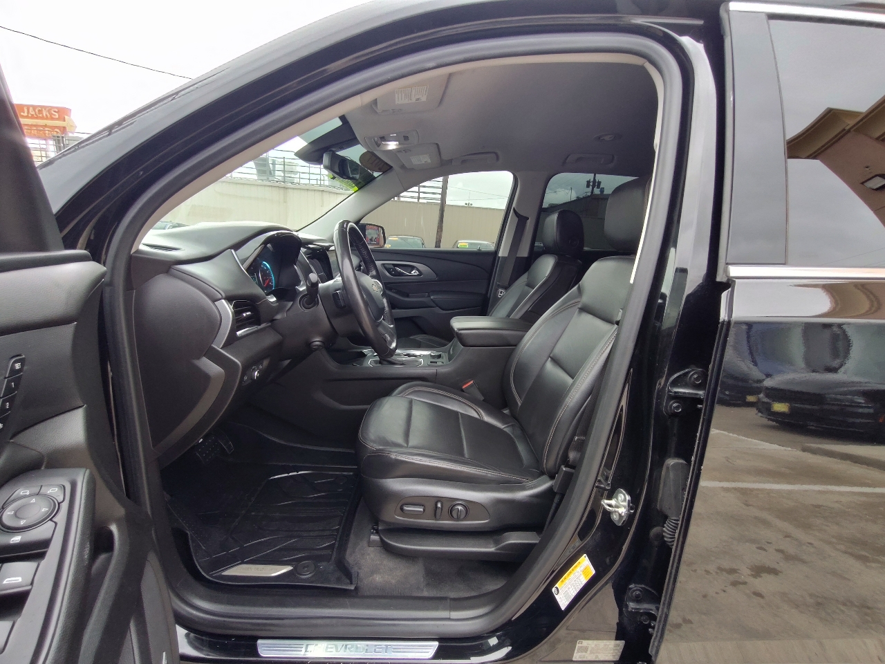 Chevrolet Traverse Premier 4D SUV FWD 2018