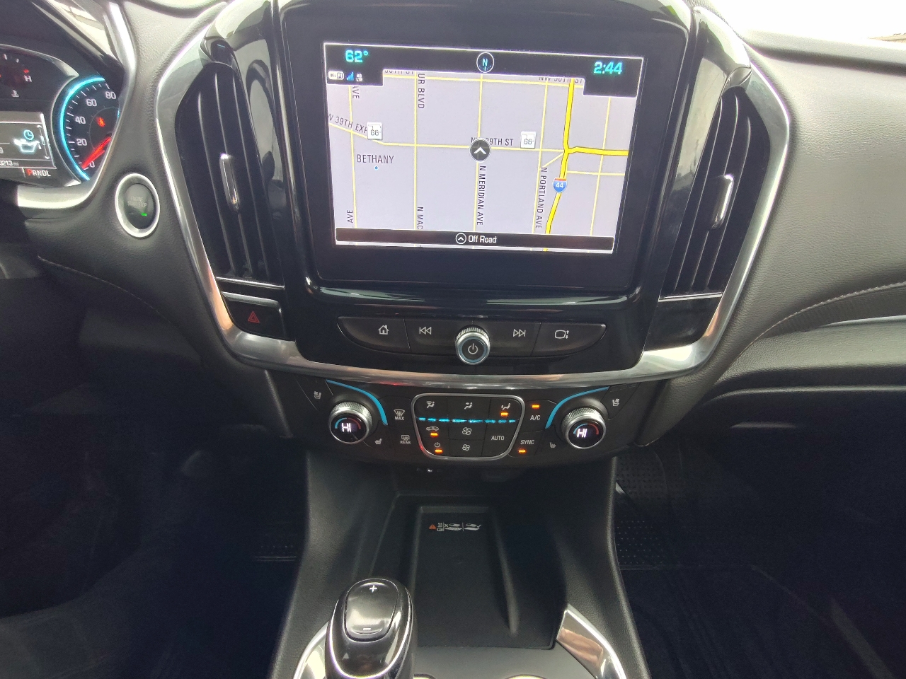 Chevrolet Traverse Premier 4D SUV FWD 2018