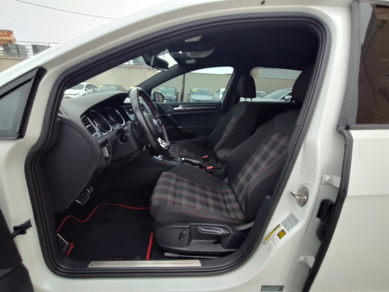 Volkswagen Golf GTI 2.0T 4-Door S DSG 2018