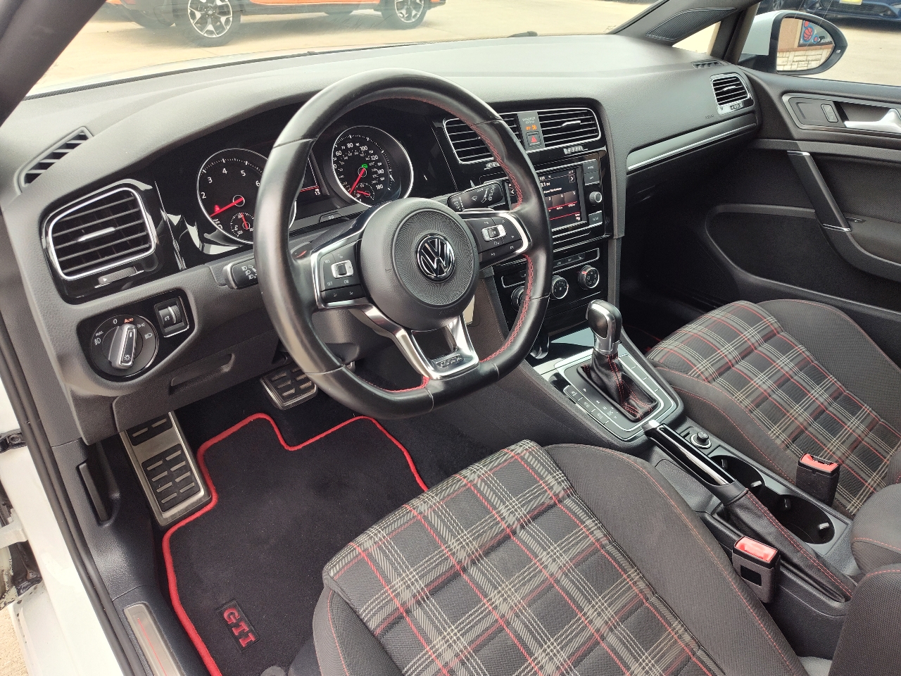 Volkswagen Golf GTI 2.0T 4-Door S DSG 2018