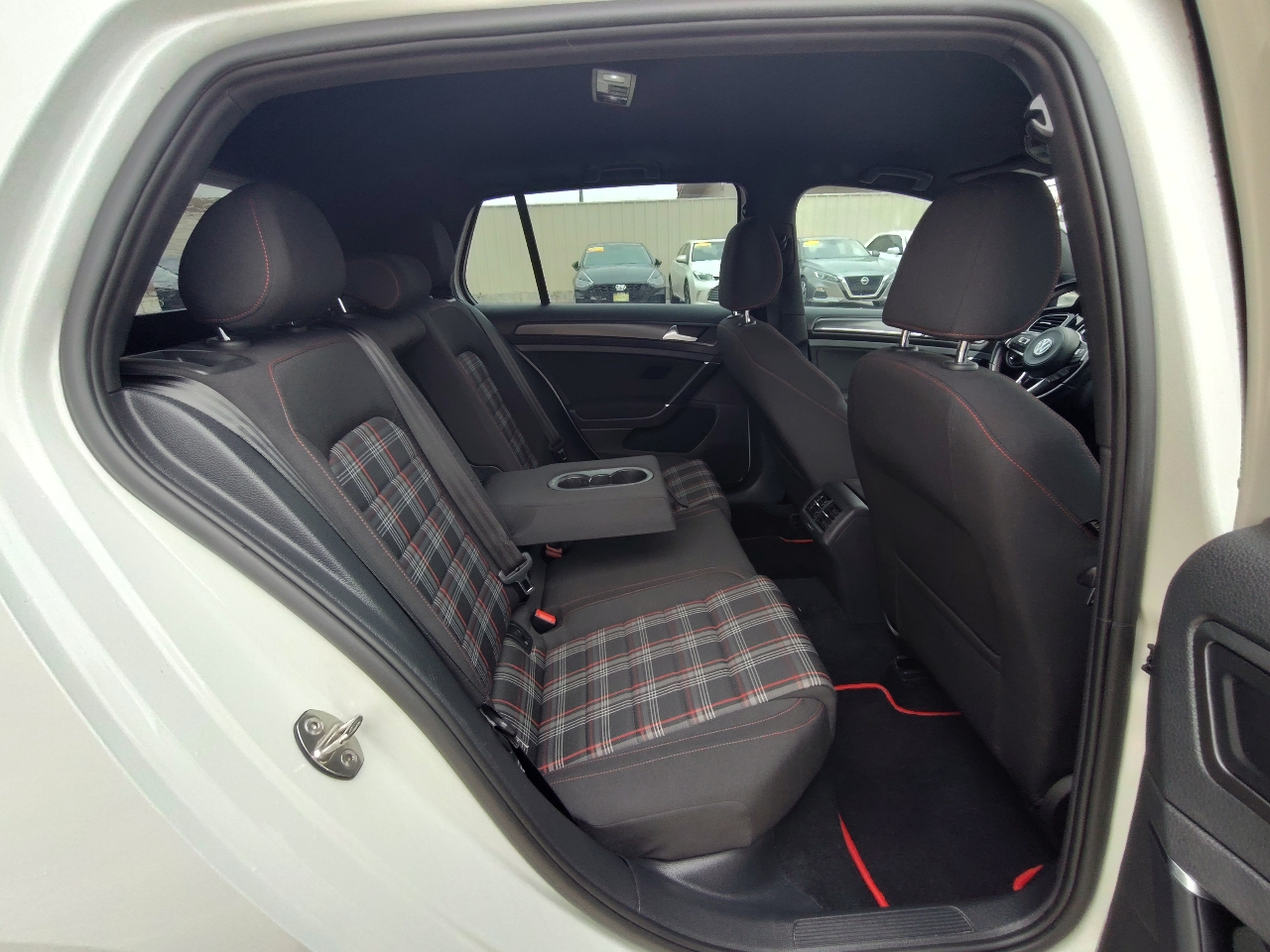 Volkswagen Golf GTI 2.0T 4-Door S DSG 2018