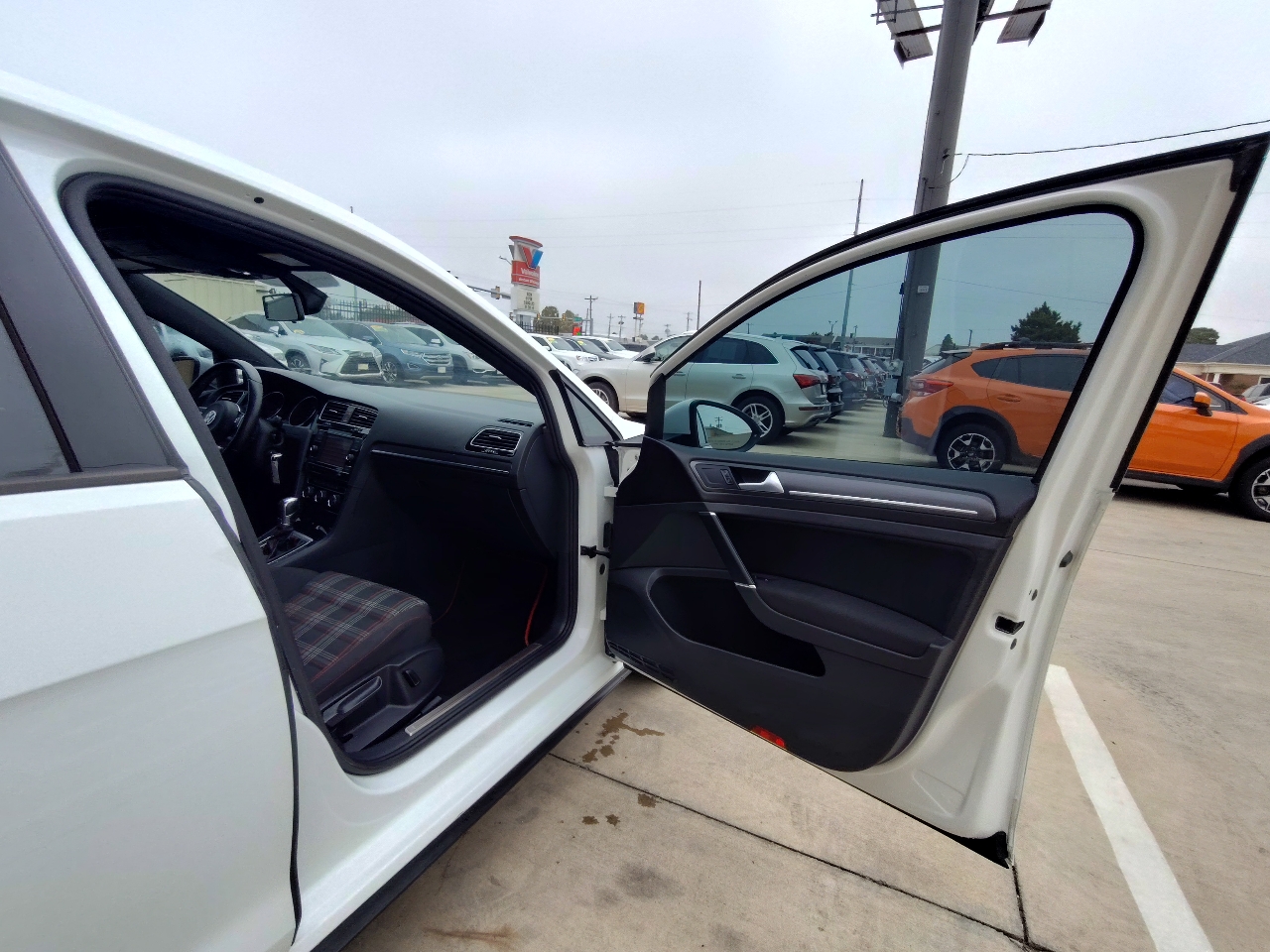 Volkswagen Golf GTI 2.0T 4-Door S DSG 2018