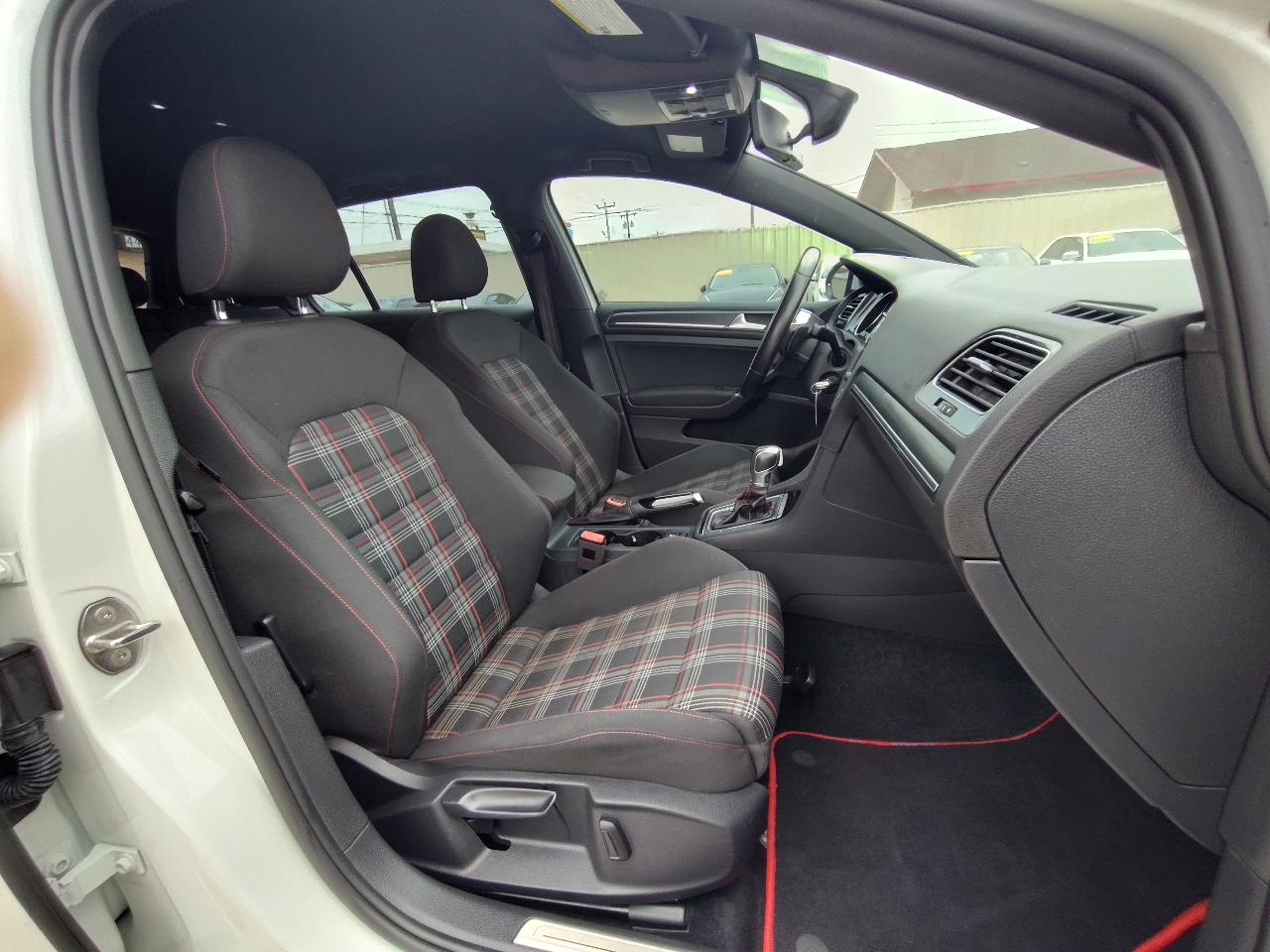 Volkswagen Golf GTI 2.0T 4-Door S DSG 2018