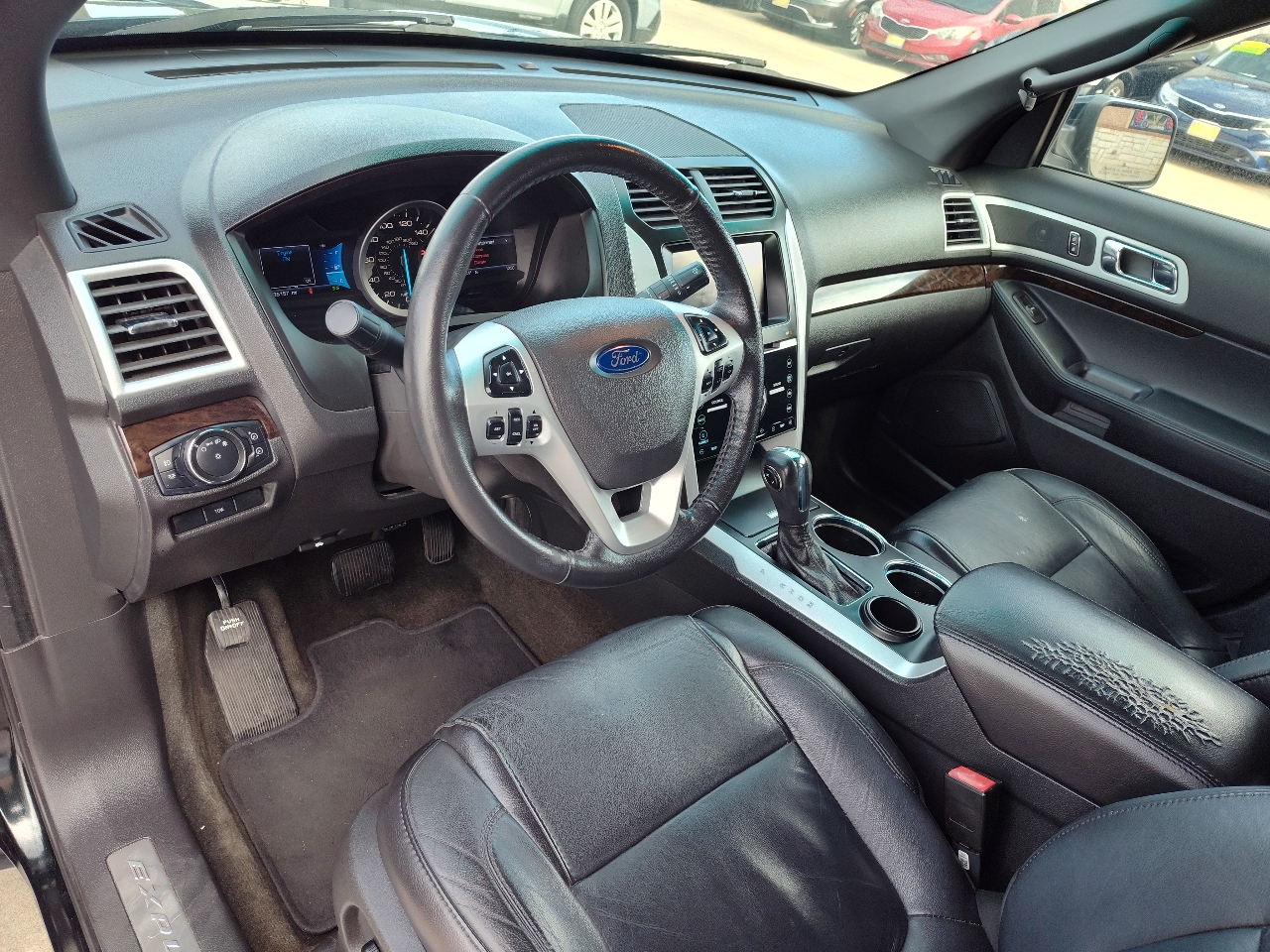 Ford Explorer Limited FWD 2013