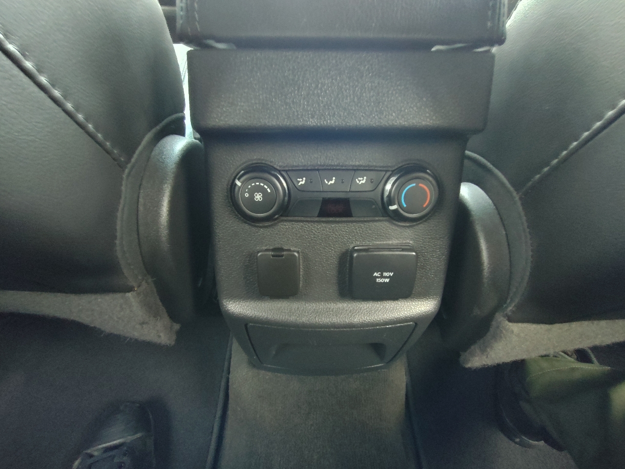 Ford Explorer Limited FWD 2013