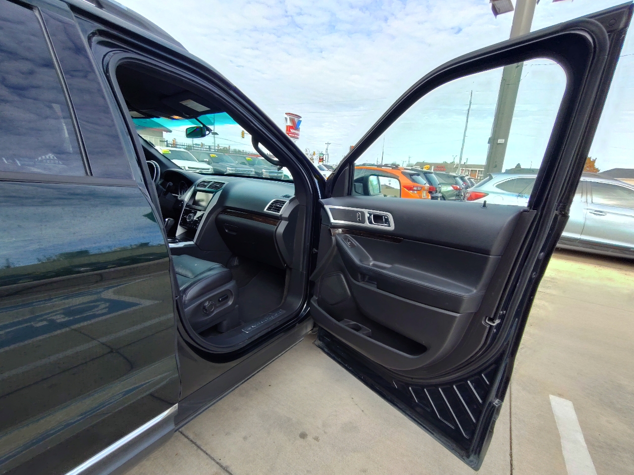 Ford Explorer Limited FWD 2013