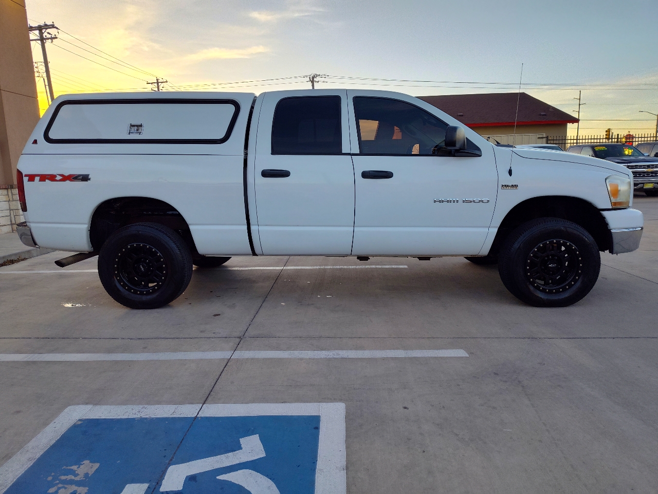 Dodge Ram 1500 SLT Quad Cab 4WD 2006