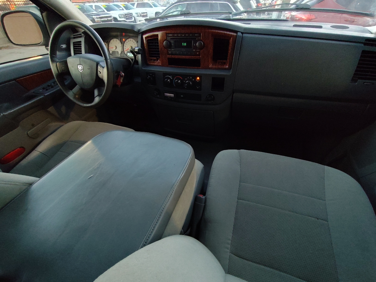 Dodge Ram 1500 SLT Quad Cab 4WD 2006