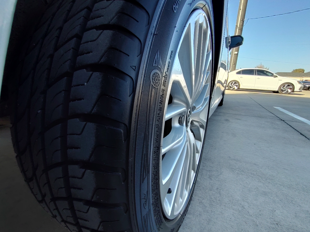 Toyota Camry Hybrid  2018