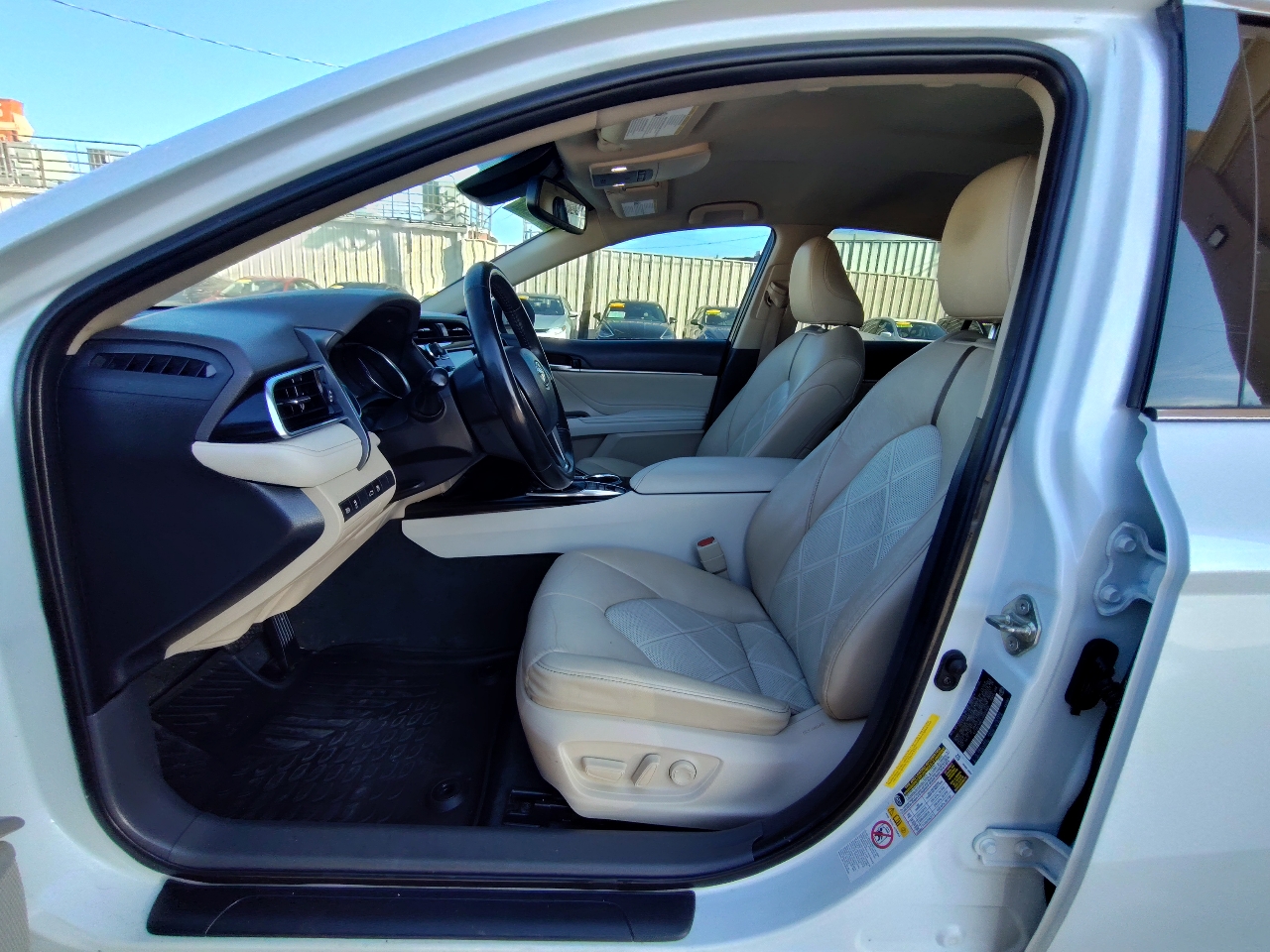 Toyota Camry Hybrid  2018