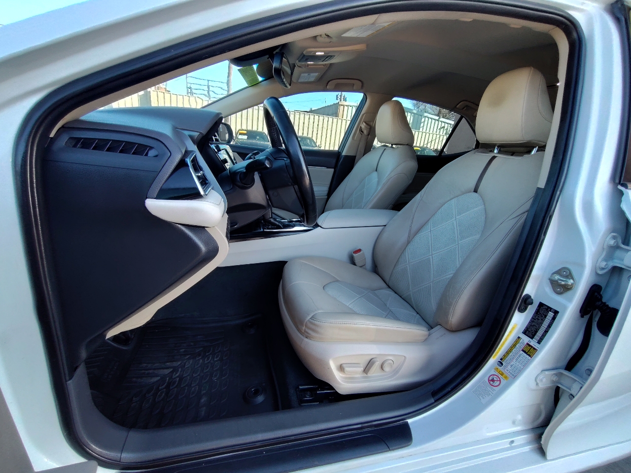 Toyota Camry Hybrid  2018