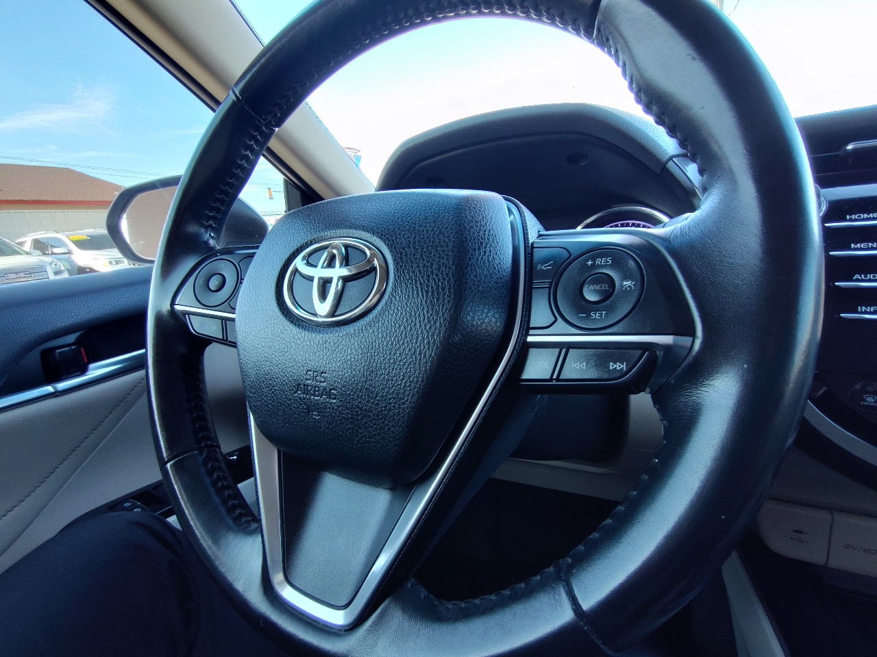 Toyota Camry Hybrid  2018