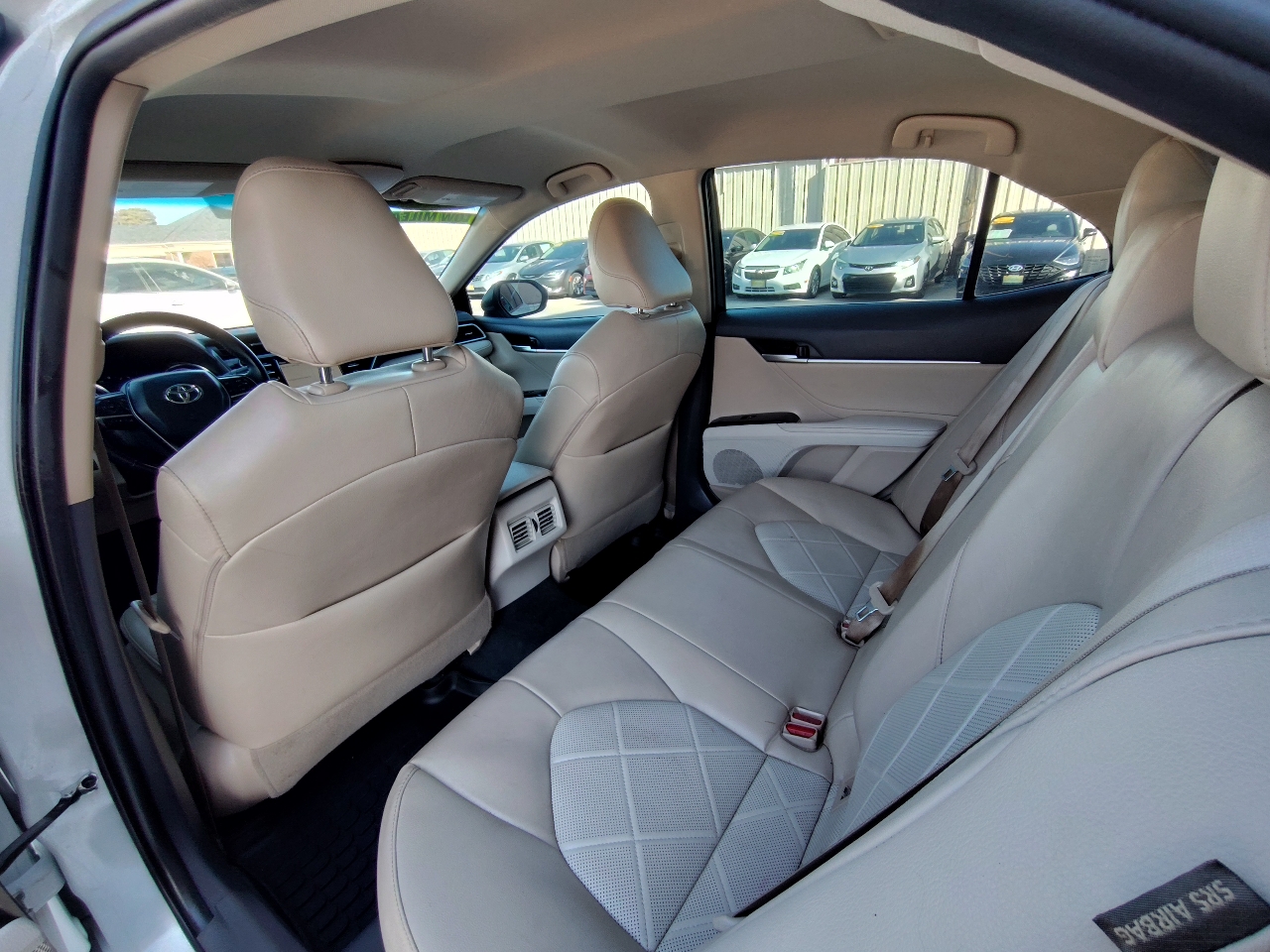 Toyota Camry Hybrid  2018