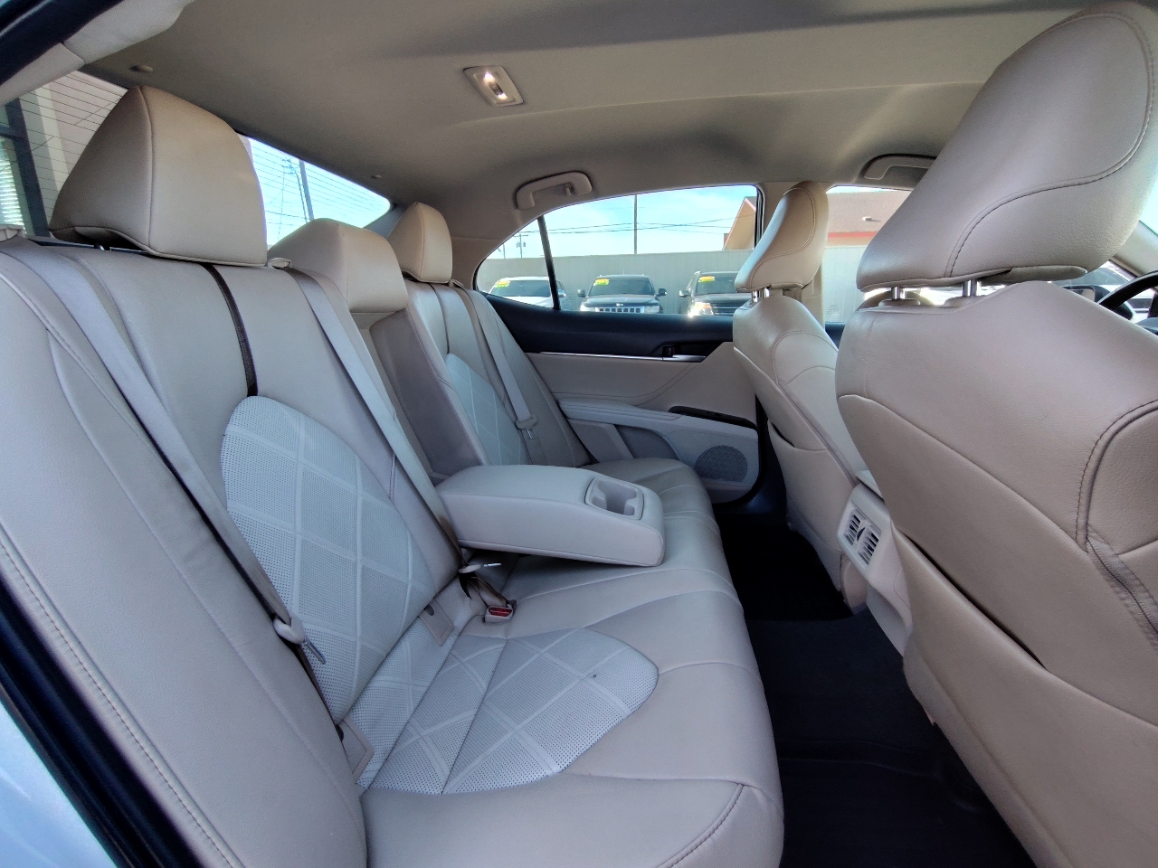 Toyota Camry Hybrid  2018