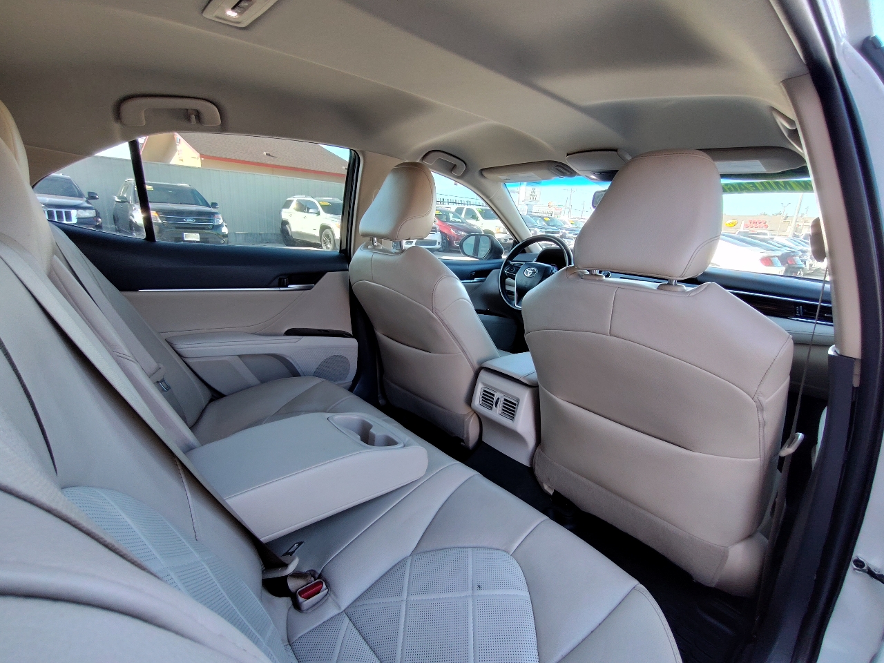 Toyota Camry Hybrid  2018