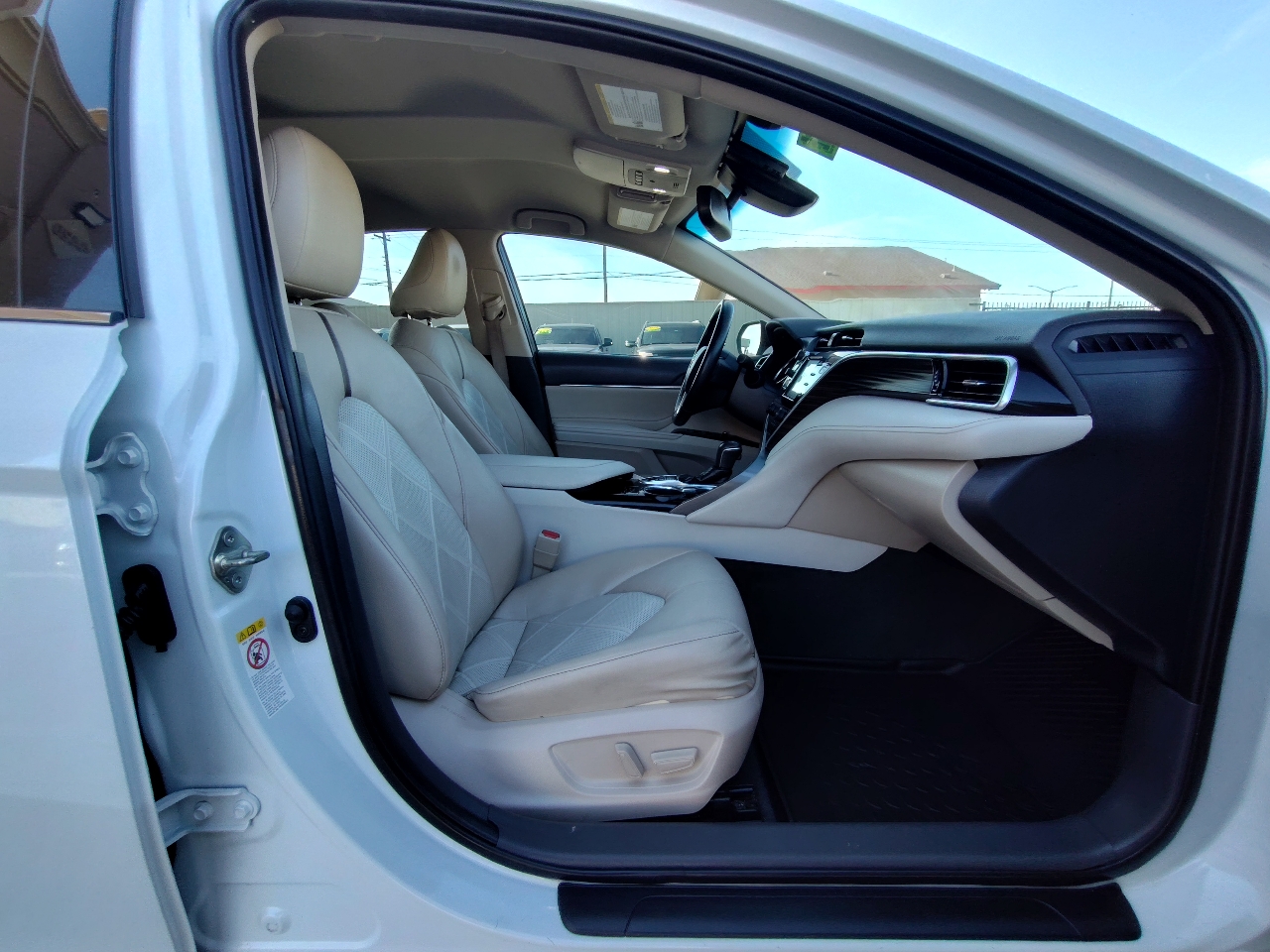 Toyota Camry Hybrid  2018