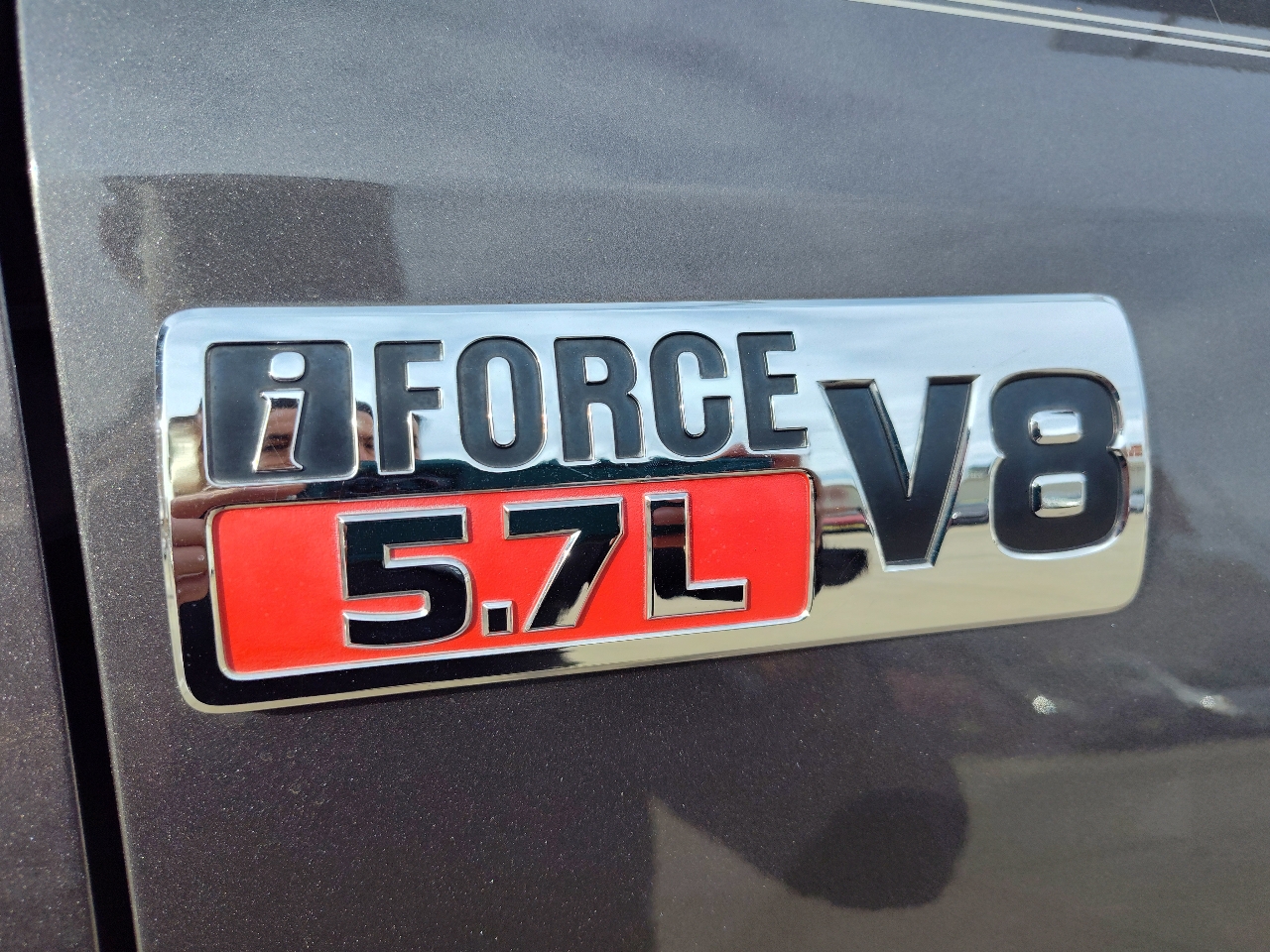 Toyota Tundra Limited 5.7L FFV CrewMax 4WD 2012