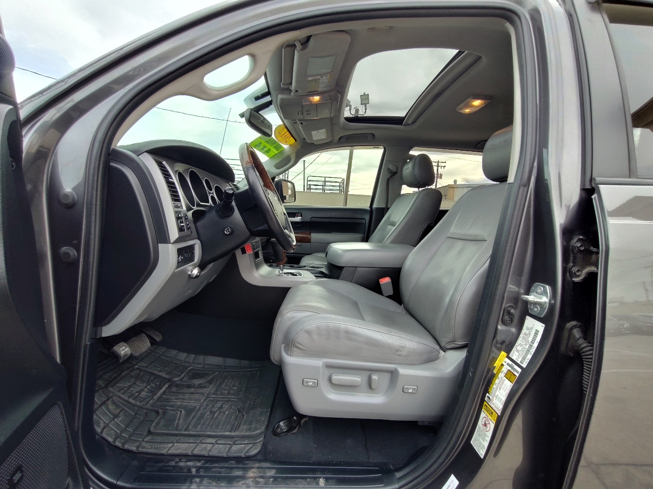 Toyota Tundra Limited 5.7L FFV CrewMax 4WD 2012