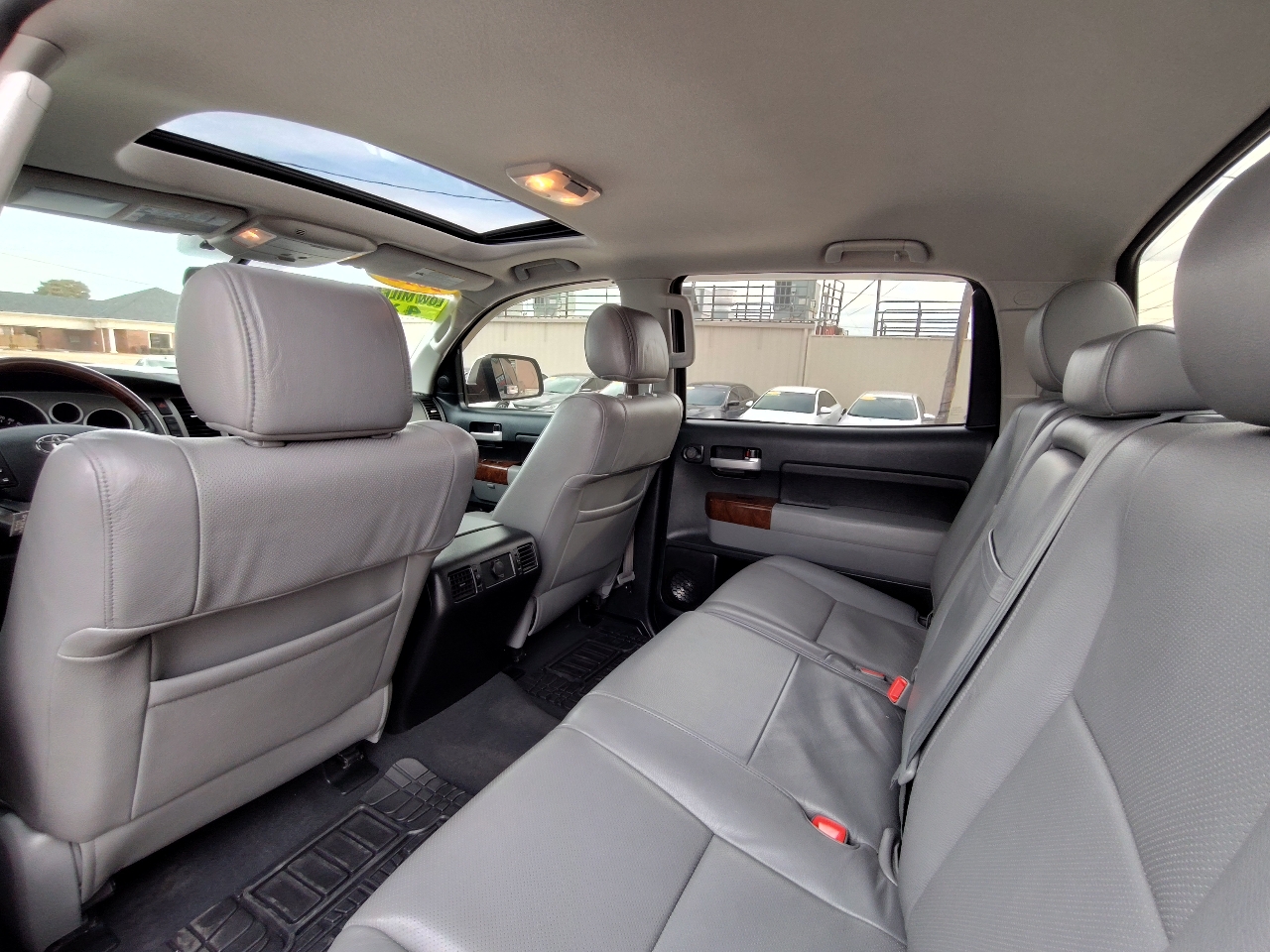 Toyota Tundra Limited 5.7L FFV CrewMax 4WD 2012