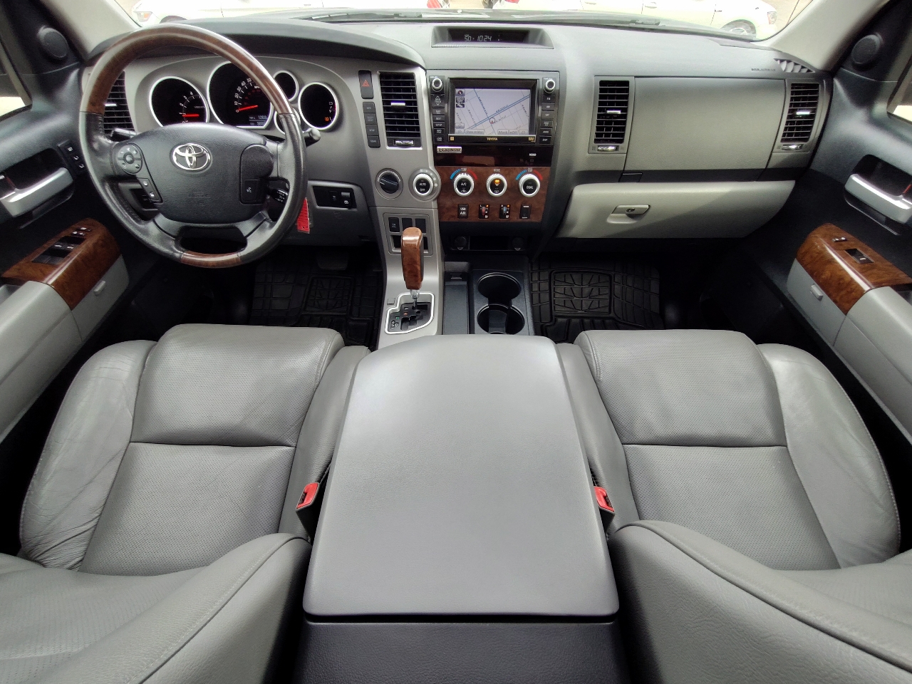 Toyota Tundra Limited 5.7L FFV CrewMax 4WD 2012