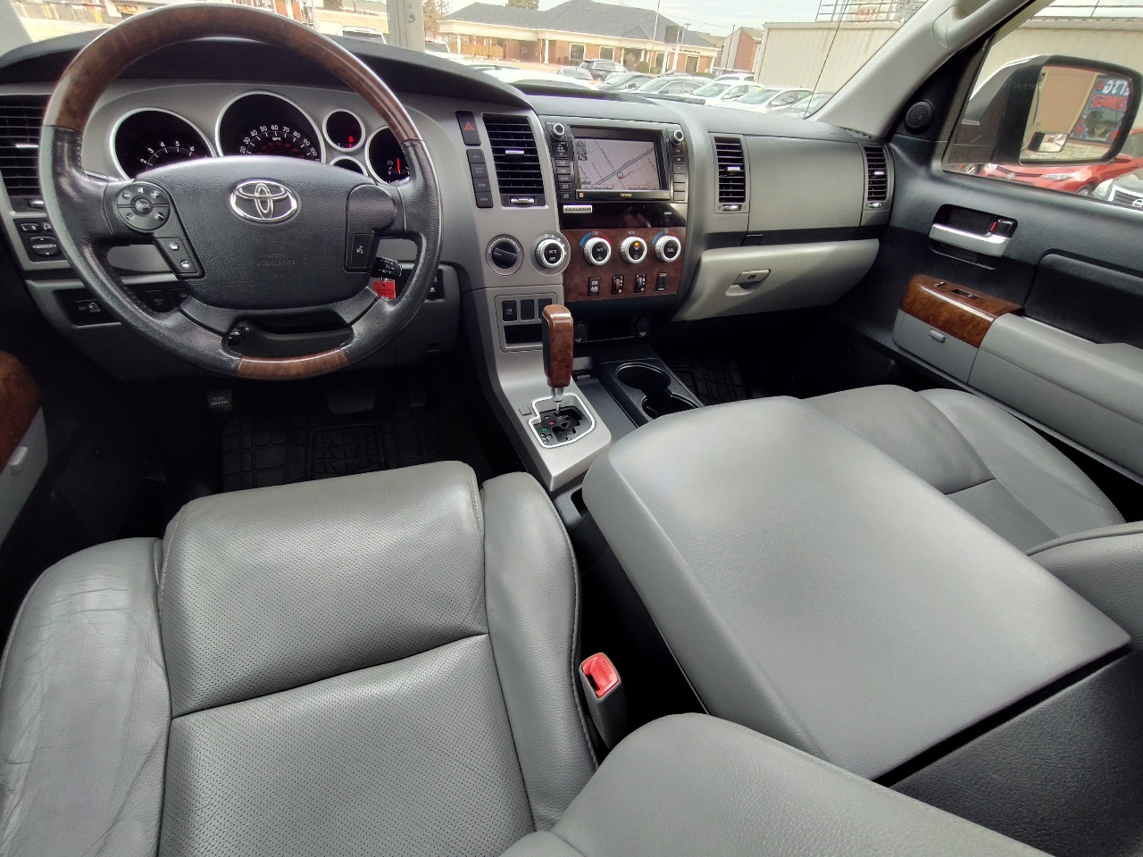 Toyota Tundra Limited 5.7L FFV CrewMax 4WD 2012