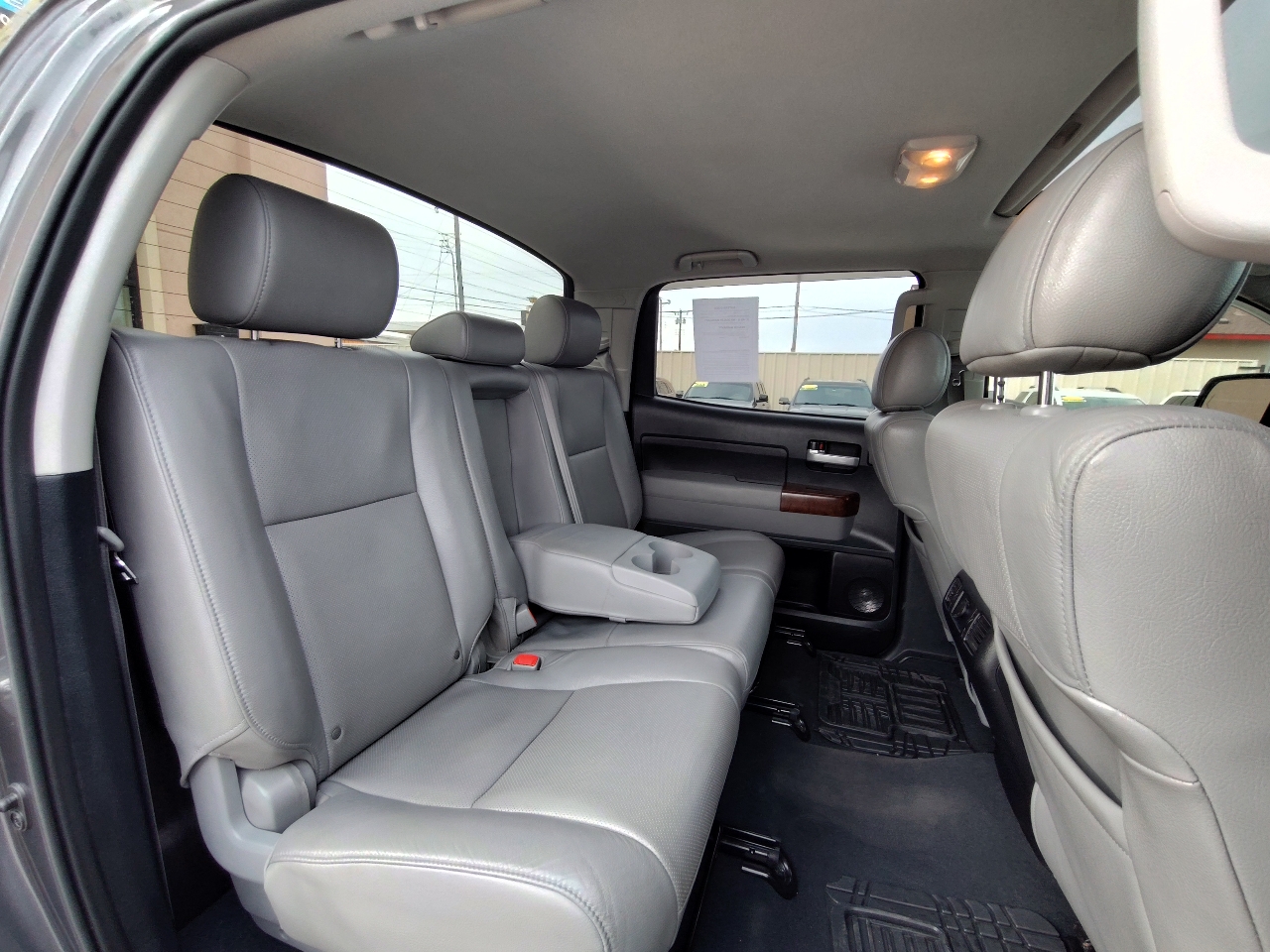 Toyota Tundra Limited 5.7L FFV CrewMax 4WD 2012