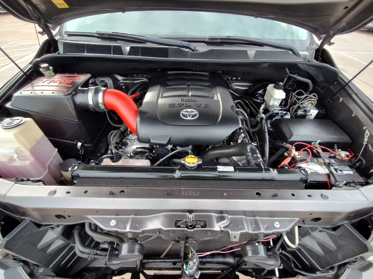 Toyota Tundra Limited 5.7L FFV CrewMax 4WD 2012