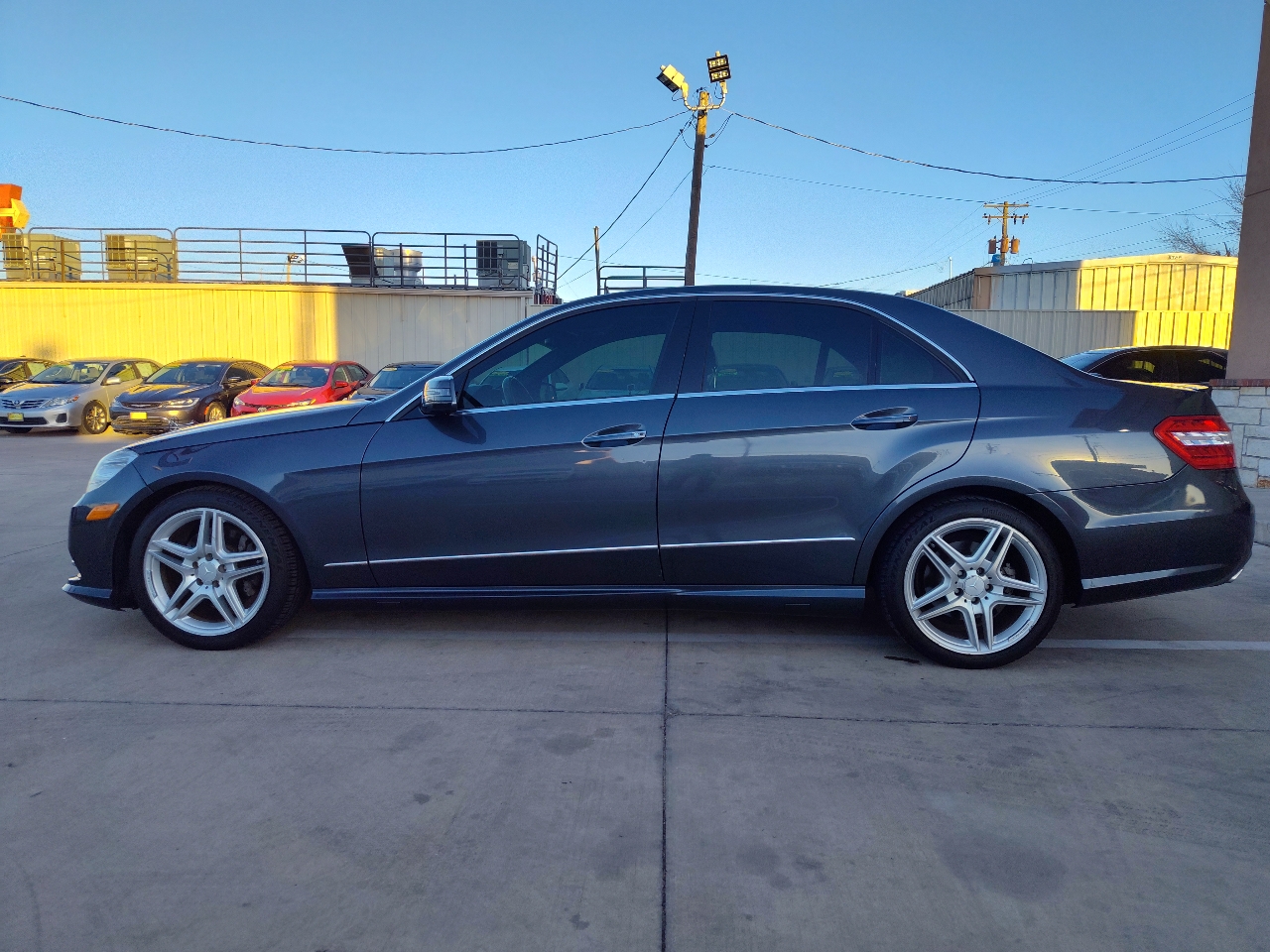 Mercedes-Benz E-Class E350 Luxury Sedan 2013